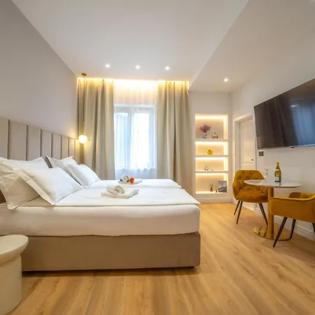Luxury Aurea *